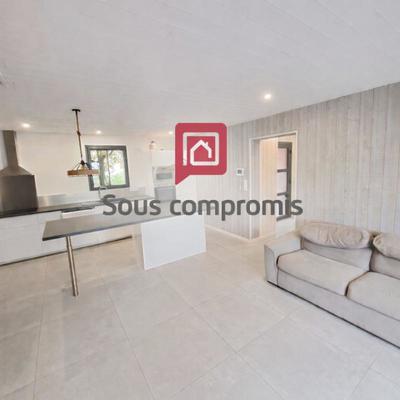 Maison - 90 m² - 4 pièces
