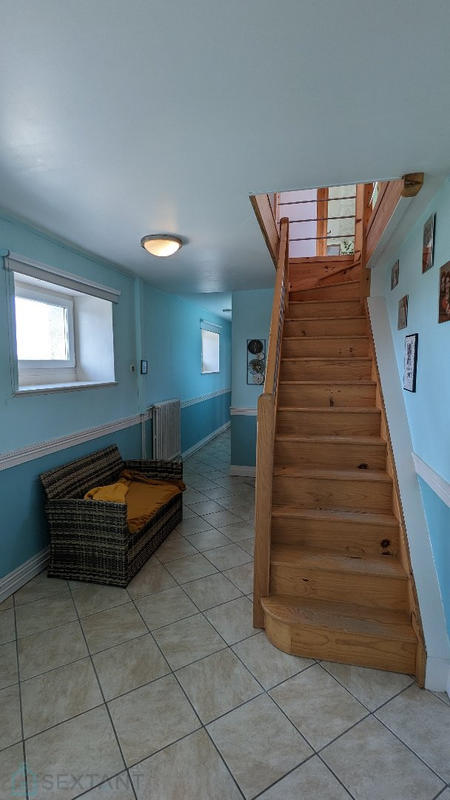 Maison - 185 m² - 9 pièces