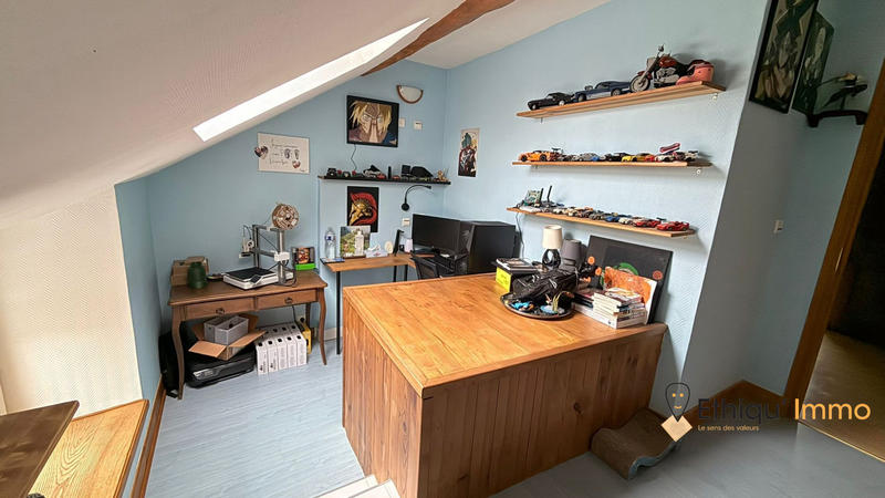 Maison - 104 m² - 4 pièces