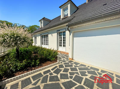 Maison traditionnelle - 154 m² - 7 pièces