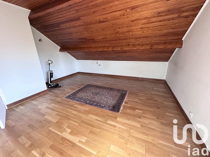 Maison - 94 m² - 5 pièces