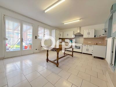 Maison - 105 m² - 5 pièces