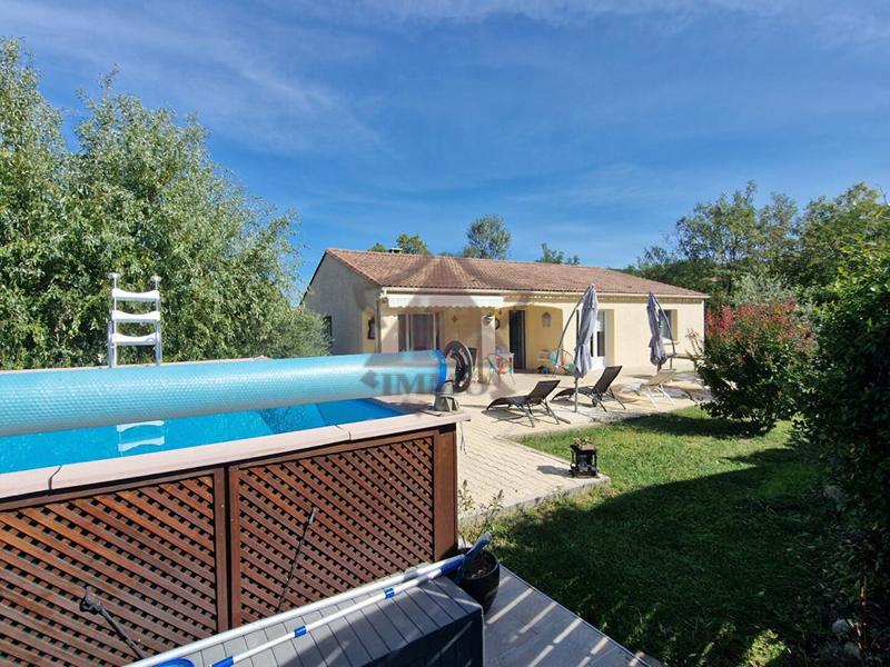 Maison - 105 m² - 4 pièces