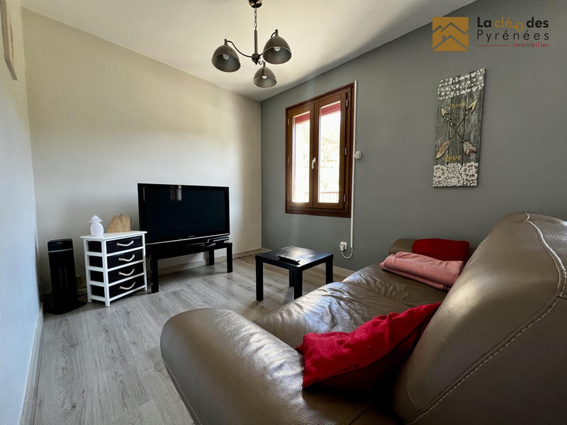 Local commercial - 194 m² - 8 pièces