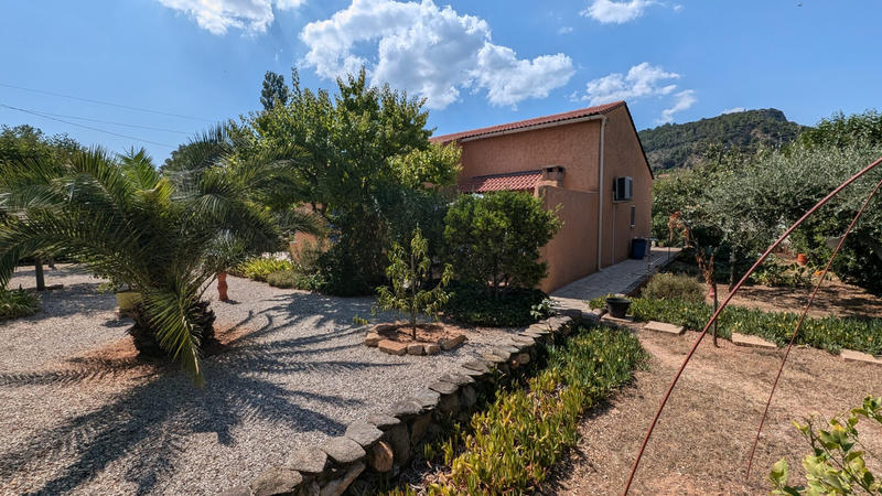 Villa - 93 m² - 4 pièces