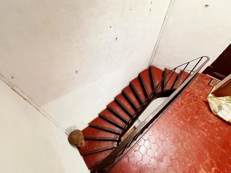 Maison - 300 m² - 5 pièces