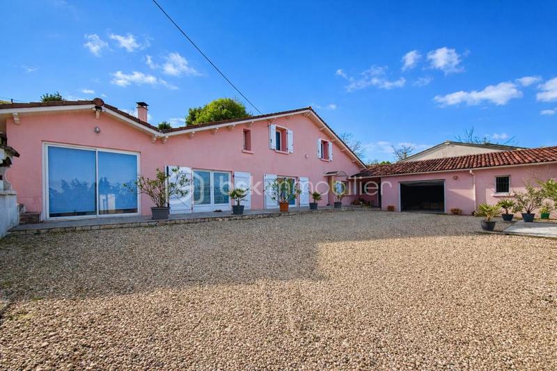 Maison - 135 m² - 5 pièces