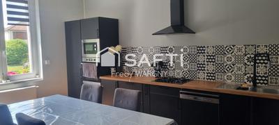 Maison - 310 m² - 12 pièces