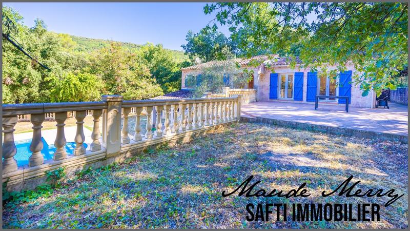 Villa - 160 m² - 8 pièces