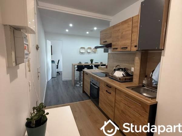 Chambre - 9 m² - 1 pièce