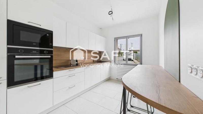 Maison - 88 m² - 5 pièces