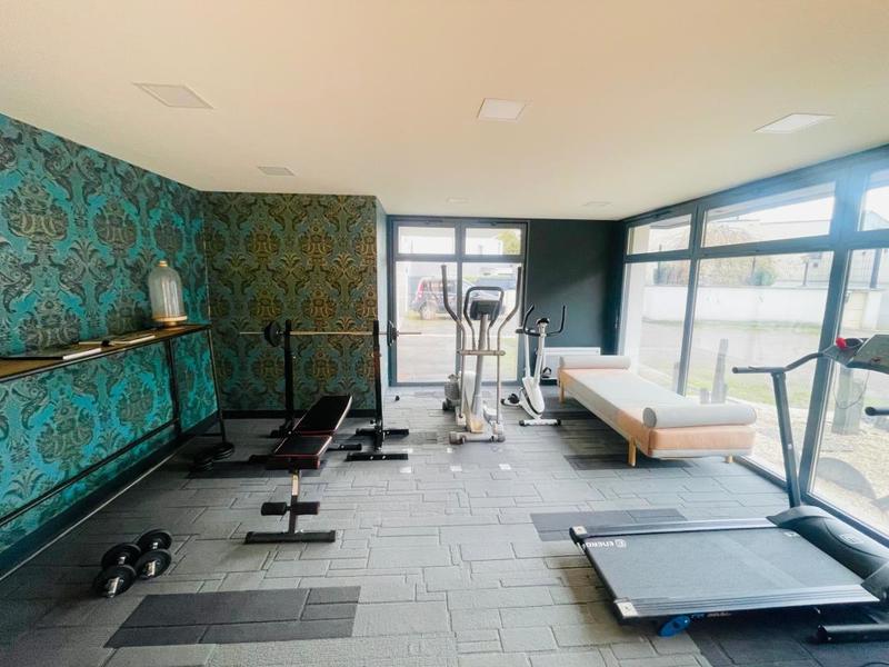 Appartement - 104 m² - 4 pièces