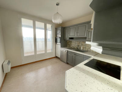 Appartement - 98 m² - 5 pièces