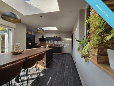 Maison - 177 m² - 6 pièces