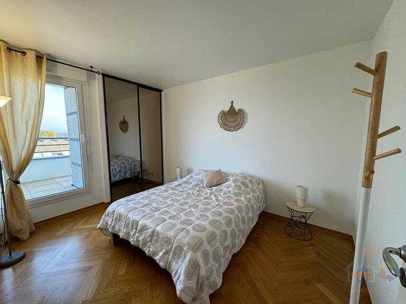 Appartement - 111 m² - 4 pièces