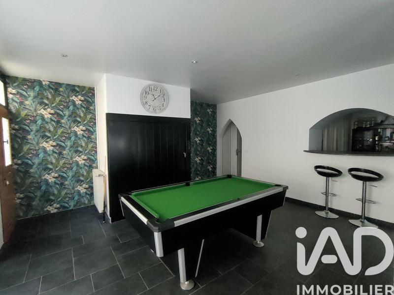 Maison - 285 m² - 9 pièces