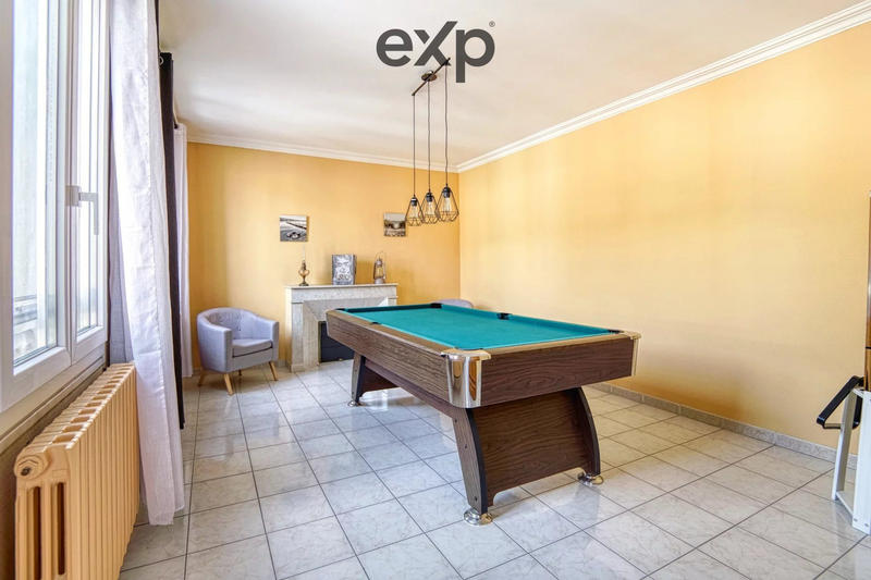 Maison contemporaine - 400 m² - 15 pièces