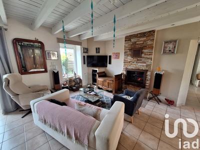 Maison - 280 m² - 11 pièces