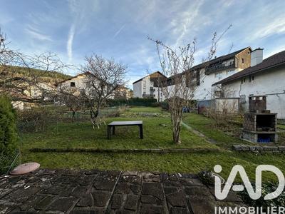 Maison - 93 m² - 5 pièces