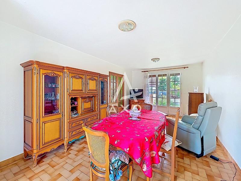 Maison - 92 m² - 5 pièces