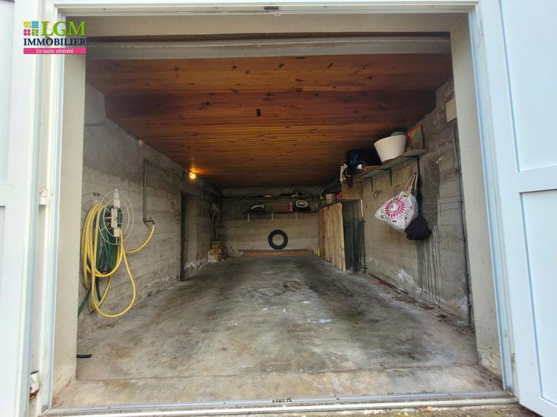 Maison - 234 m² - 9 pièces