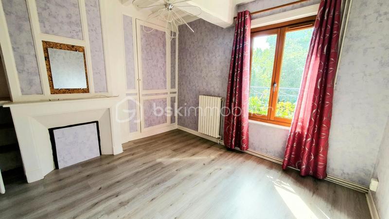 Demeure - 326 m² - 11 pièces