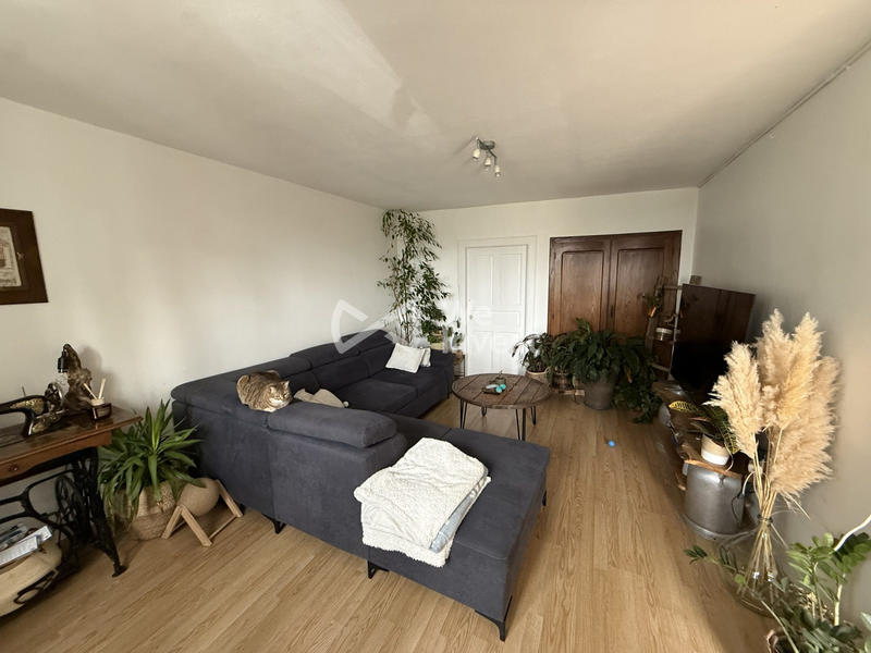 Maison traditionnelle - 169 m² - 7 pièces