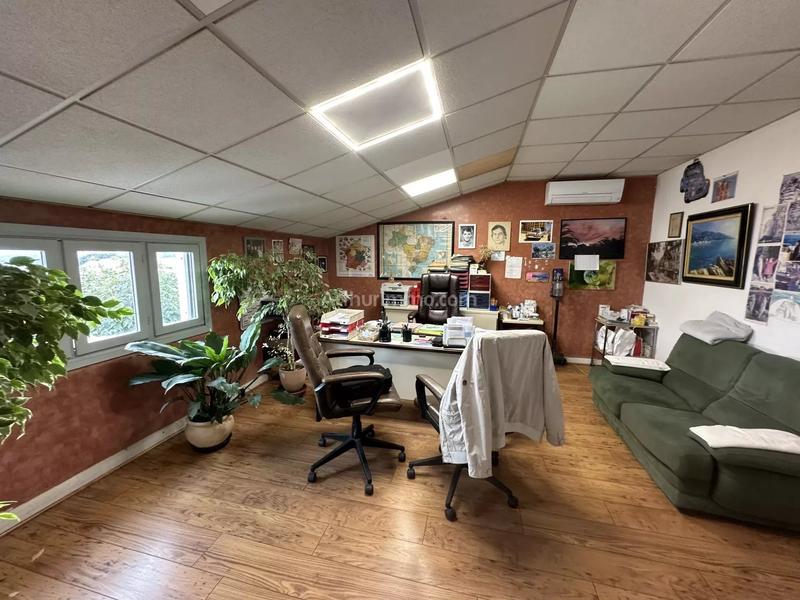 Bureau - 390 m² - 4 pièces