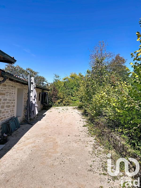 Maison - 238 m² - 8 pièces