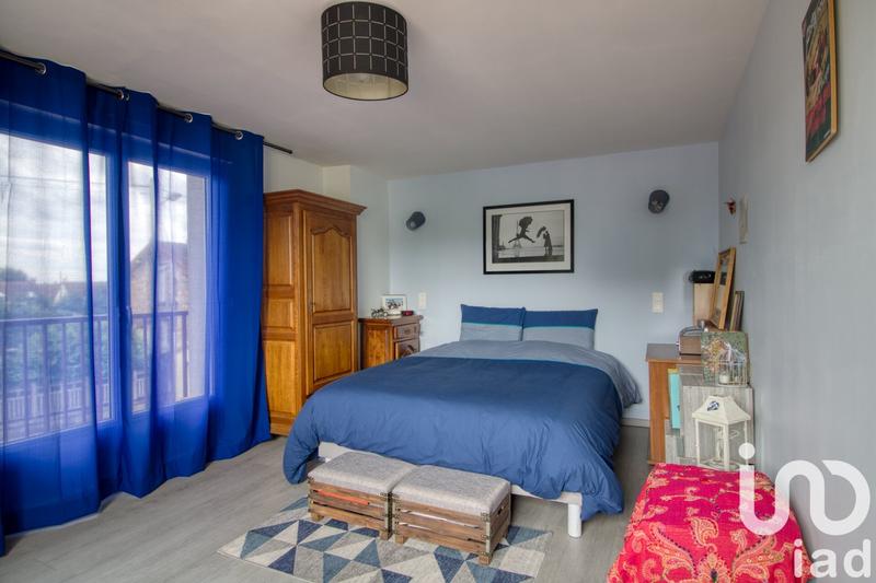 Maison - 200 m² - 8 pièces