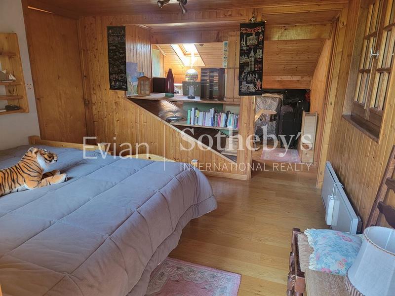 Maison - 256 m² - 10 pièces