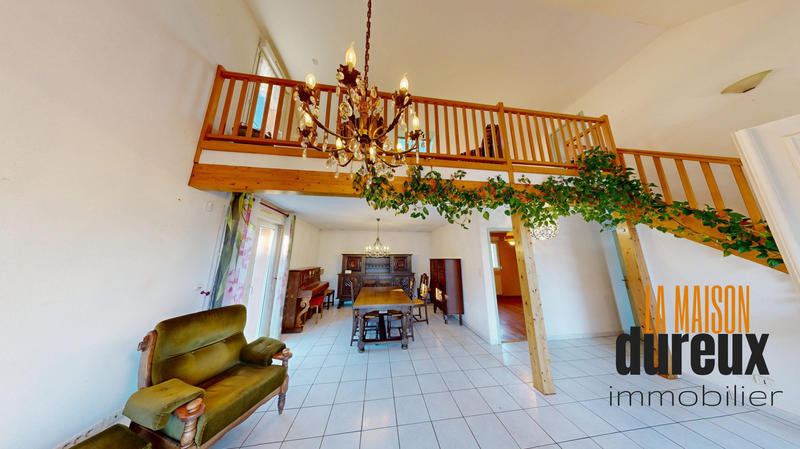 Maison - 100 m² - 4 pièces