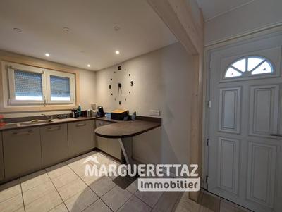 Maison - 200 m² - 4 pièces