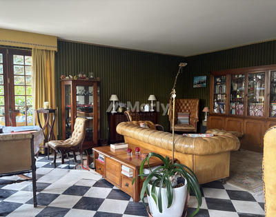 Maison - 152 m² - 6 pièces