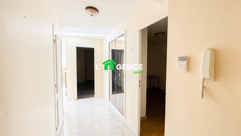 Appartement - 77 m² - 3 pièces