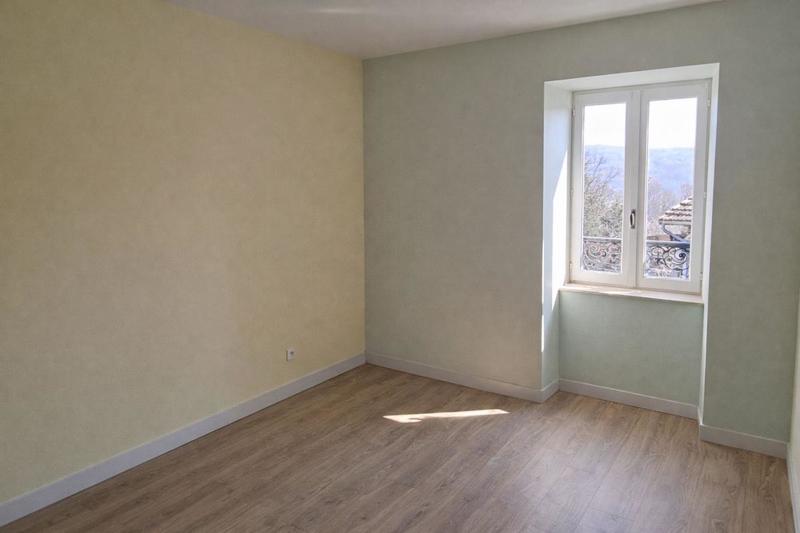 Maison de village - 97 m² - 4 pièces