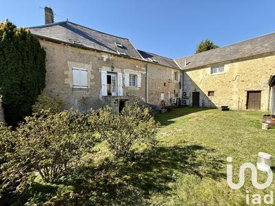 Maison - 376 m² - 9 pièces