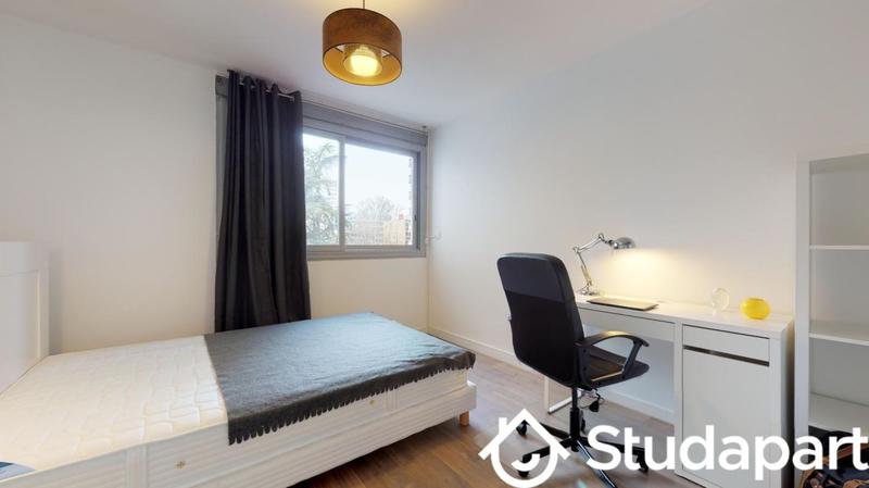 Chambre - 13 m² - 1 pièce