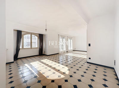 Maison - 186 m² - 4 pièces