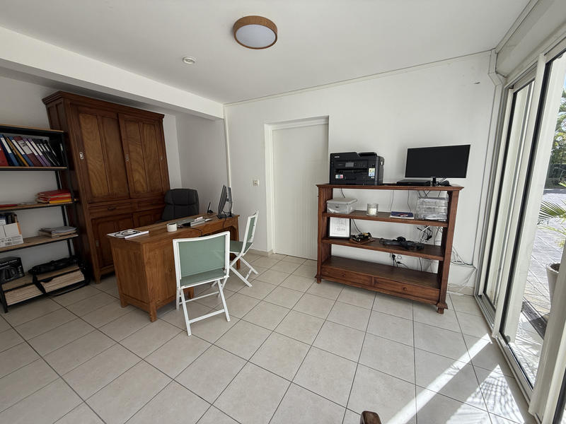 Maison - 350 m² - 9 pièces