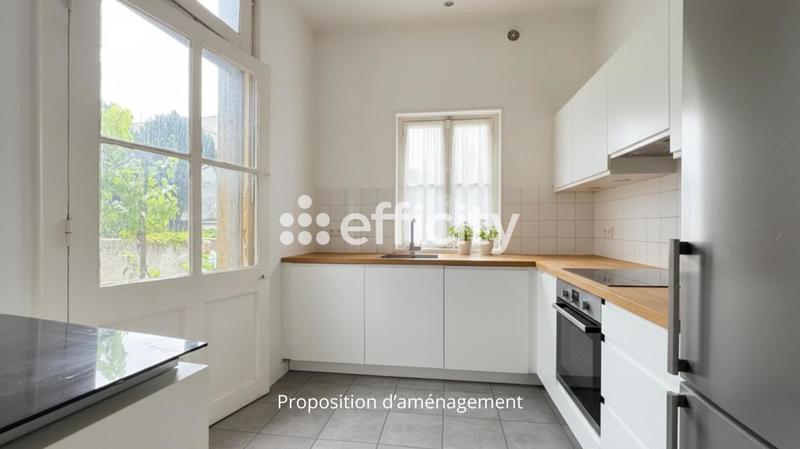 Immeuble - 213 m² - 10 pièces