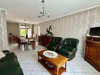 Maison - 95 m² - 3 pièces