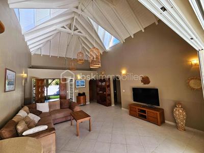 Villa - 144 m² - 4 pièces