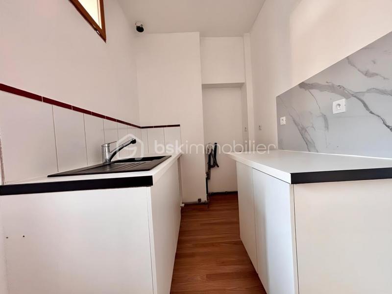 Local commercial - 110 m² - 7 pièces