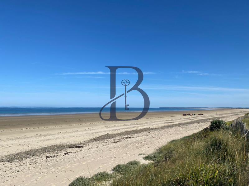 Maison - 195 m² - 8 pièces