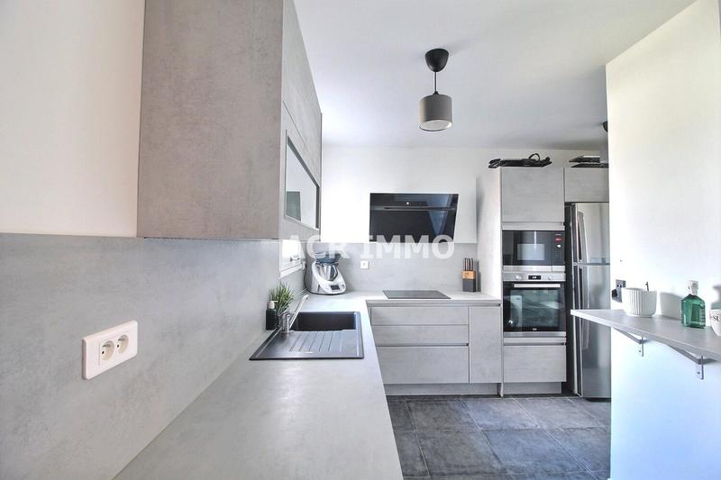 Duplex - 82 m² - 5 pièces