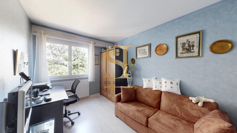 Appartement - 93 m² - 5 pièces