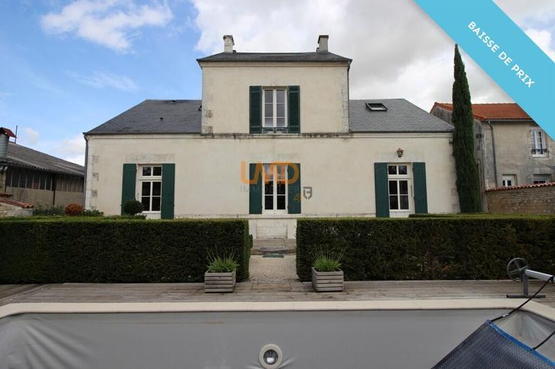 Maison bourgeoise - 217 m² - 6 pièces