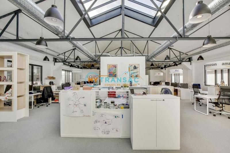 Local d'activité / Entrepôt - 3 292 m²