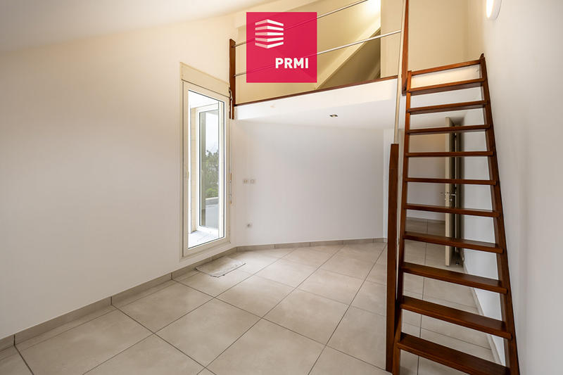 Maison - 220 m² - 5 pièces